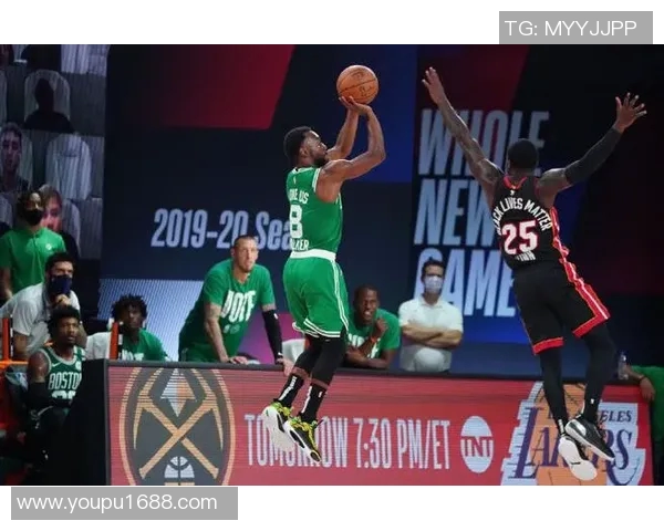 TNT热火与凯尔特人激战正酣球迷期待精彩对决与逆转时刻