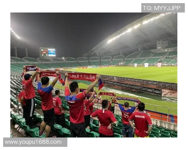 步行者与勇士激烈冲突现场揭秘球员间的对抗为何升级为打斗