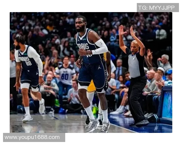 独行侠与活塞季前赛精彩对决展现球队新阵容与战术风采