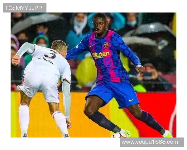 登贝莱在球场上的华丽转身与未来发展潜力的深度解析 登贝莱在球场上的华丽转身与未来发展潜力的深度解析