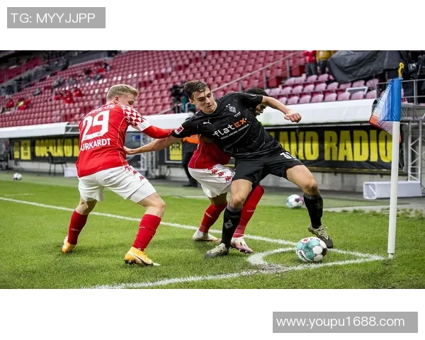 沙尔克04客场遗憾战平美因茨，保级形势严峻