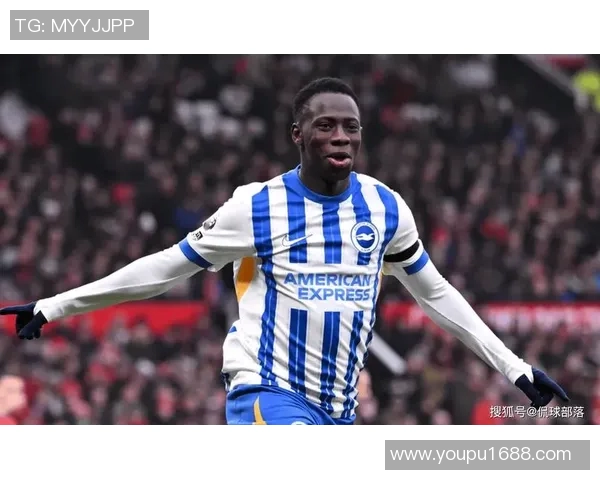 曼联再度受挫，英超霸主地位动摇，球迷集体呼吁换帅重振雄风