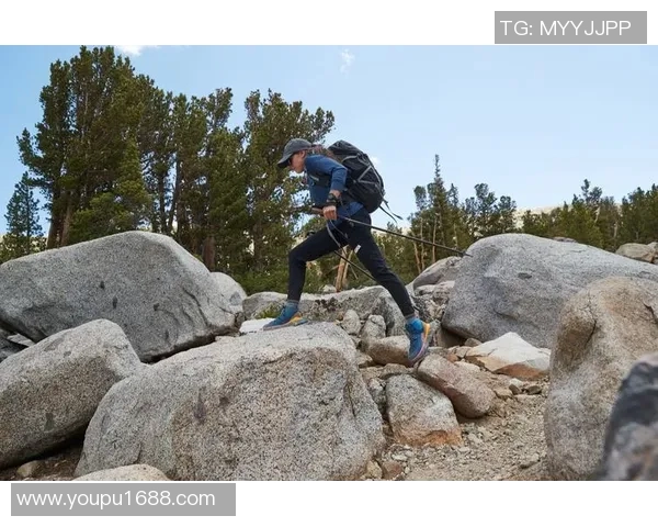 男士冲锋裤的多功能性与时尚搭配指南,助你轻松应对各种户外活动 男士冲锋裤的多功能性与时尚搭配指南,助你轻松应对各种户外活动